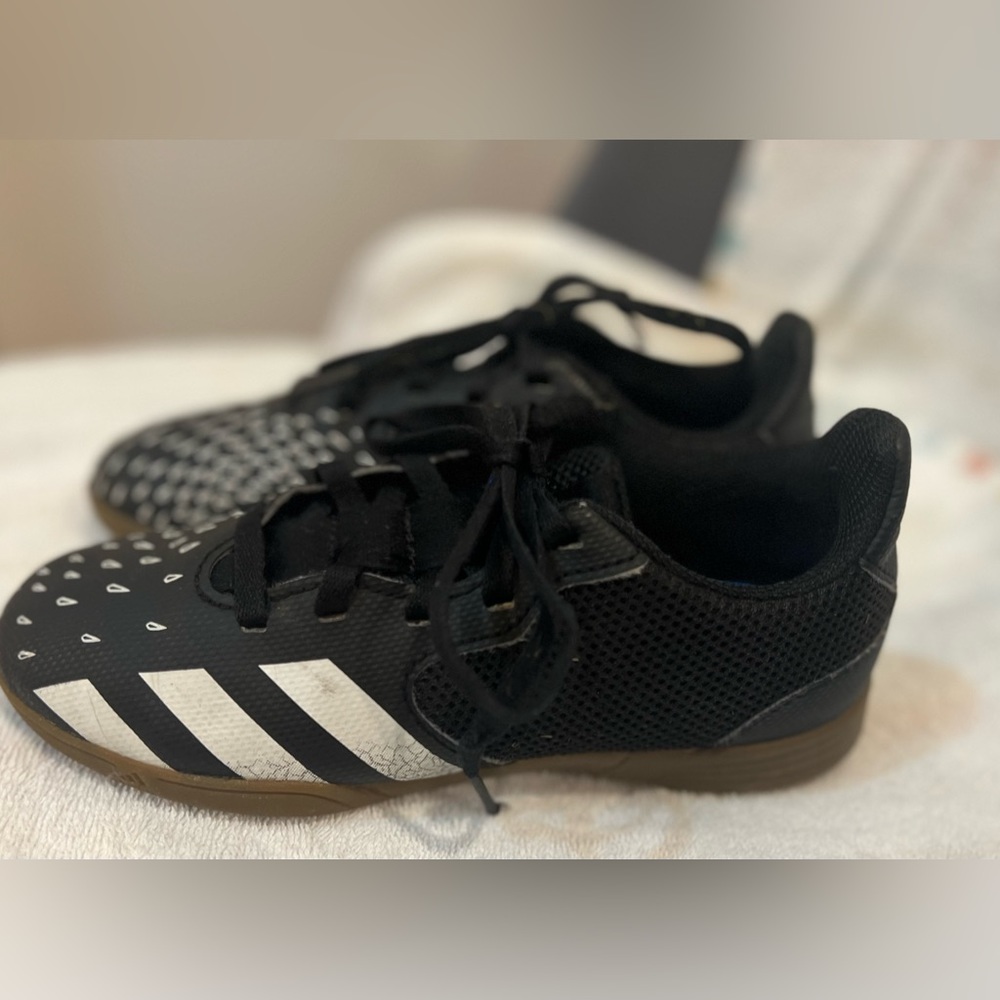Kids Adidas Predator Indoor Soccer Shoes- youth size 1